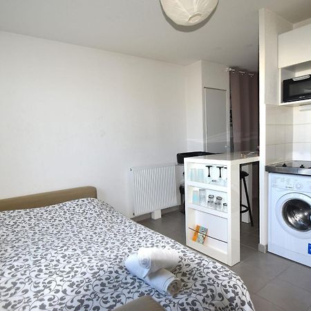 Studio Gare St Roch 1Er Etage - Air Rental Монпелие Екстериор снимка