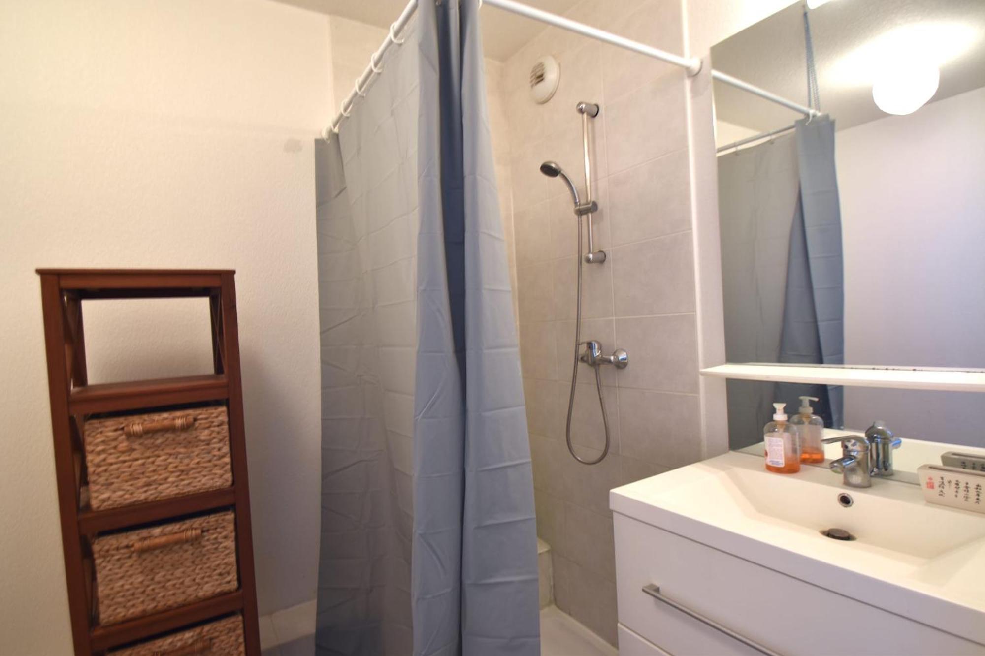 Studio Gare St Roch 1Er Etage - Air Rental Монпелие Екстериор снимка